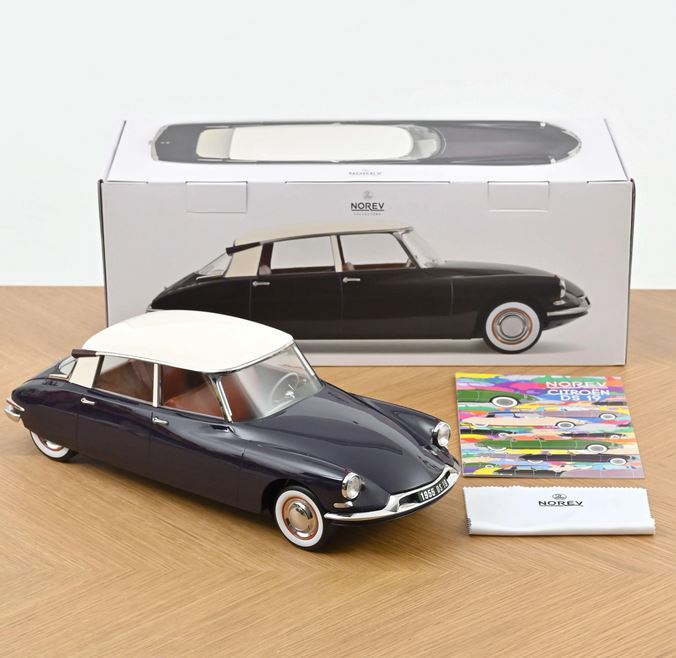 Norev 121579 Citroën DS 19 1955 Violet und Beige 1:12 Standmodell