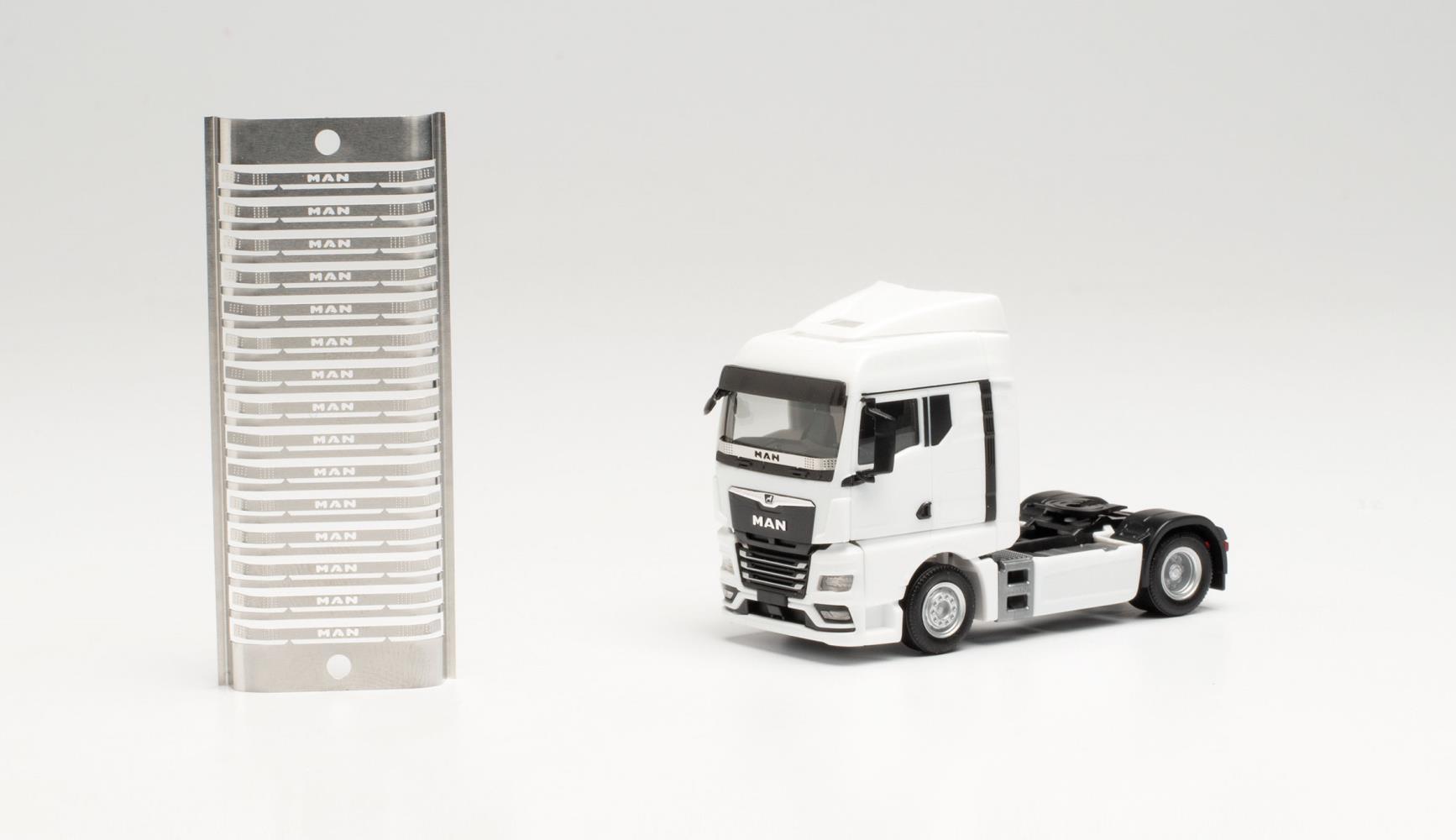 Herpa 055338 Zubehör Steinschlagschutz gelocht, MAN TGX, 15 Stück 1:87 H0