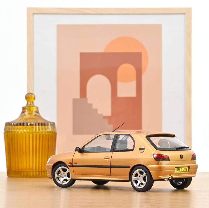 Norev 184940 Peugeot 306 S16 1997 Blaze Yellow 1:18 Standmodell