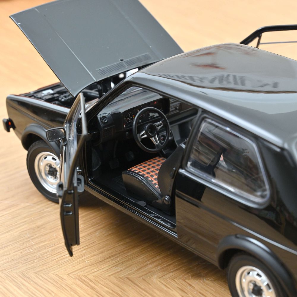 Norev 188487 VW Golf GTI 1976 Schwarz 1:18 Standmodell NEU OVP