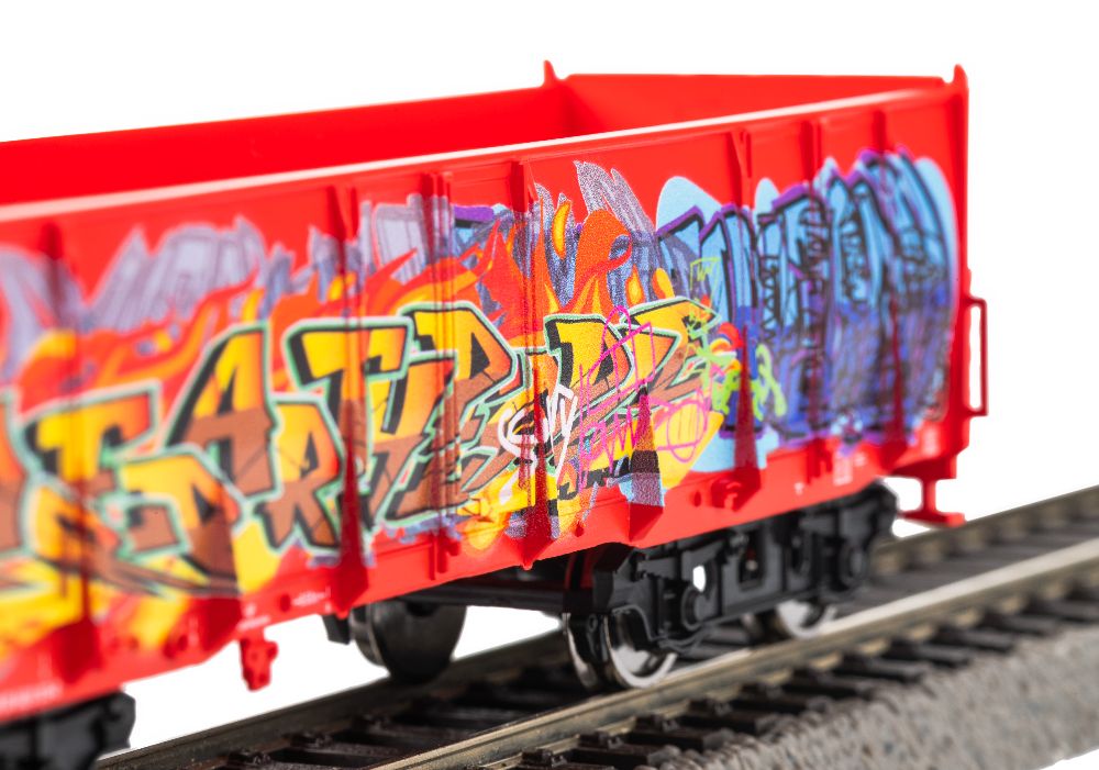 Piko 55380 Ergänzungs-Set Güterwagen Eaos mit Graffiti Spur H0
