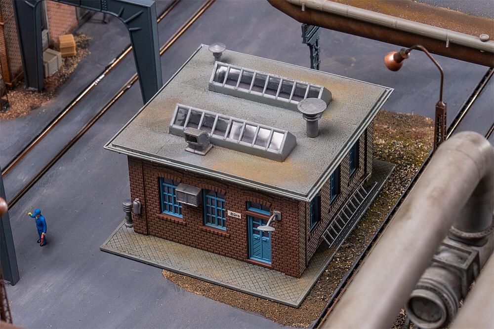 Faller 130021 Hüttenwerk-Verwaltung Spur H0