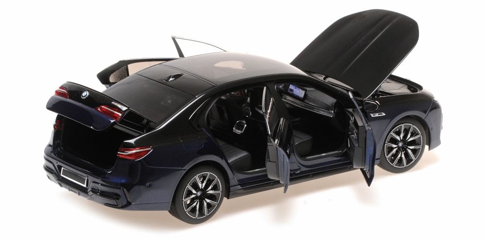 Minichamps 110023701 BMW i7 M70 (G70) 2024 BLUE/BLACK METALLIC 1:18