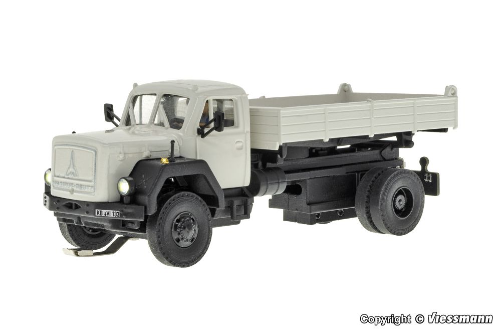 Viessmann 8133 MAGIRUS DEUTZ 2-achs 230 D 16 Dreiseitenkipper Spur H0