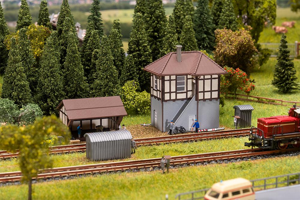 Faller 222239 Blockstelle mit Streckenausschmückung Spur N