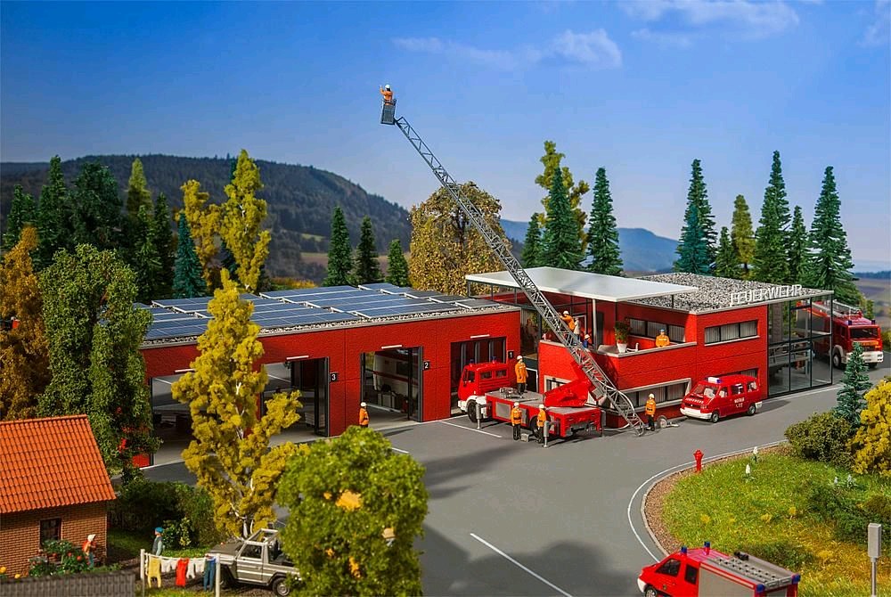 Faller 130160 Moderne Feuerwache 1:87 Spur H0 Bausatz Neu OVP