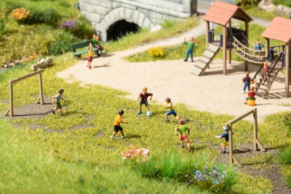 Noch 15817 Kinder auf dem Bolzplatz (Modellbau) Spur H0 NEU OVP Figuren