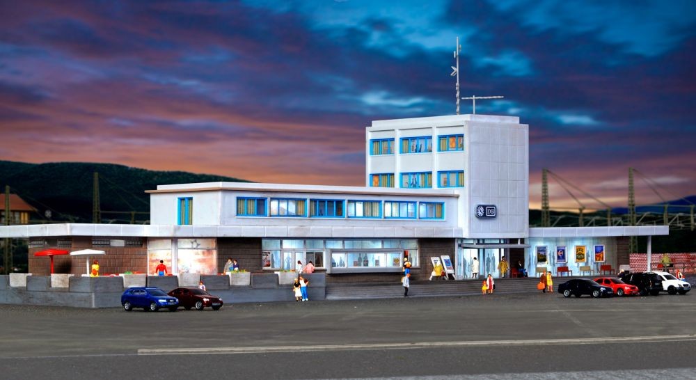 Kibri 37400 N Bahnhof Böblingen inkl. Etageninnenbeleuchtung,Funktionsba