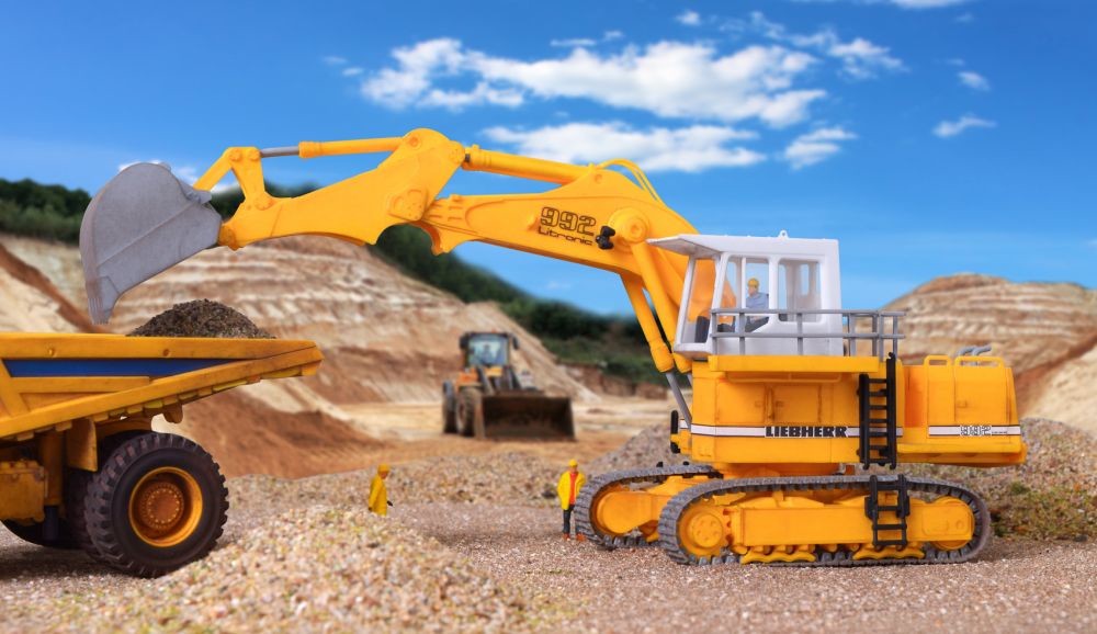 Kibri 11278 H0 LIEBHERR R992 Litronic mit Tieflöffel - 1:87