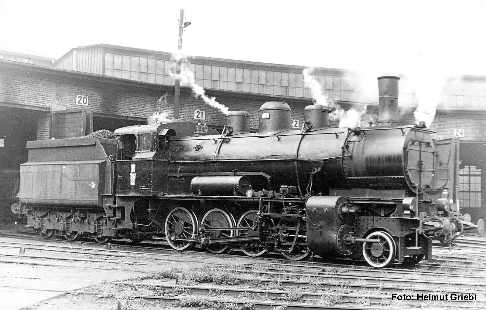 Piko 50800 Dampflok Tr12 PKP III + DSS PluX22