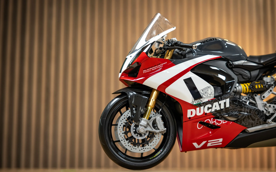 Pocher HK124 Ducati Panigale V2 Superquadro Final Edition 1:4 Bausatz