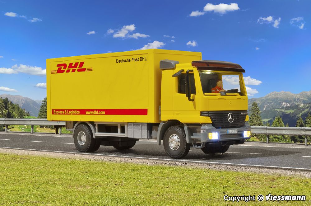 Viessmann 8118 MB ACTROS 2-achs Kofferaufbau DHL 1:87 Spur H0 NEU