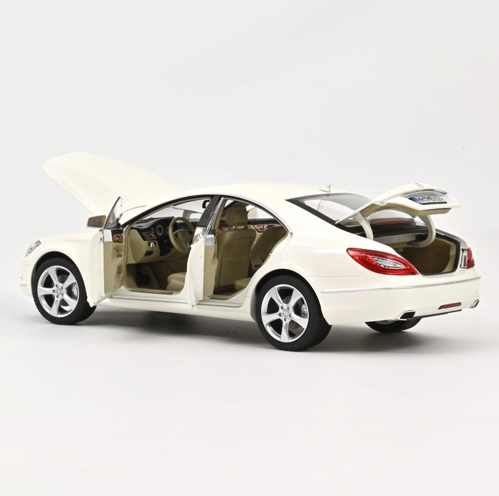Norev 183943 Mercedes-Benz CLS Coupe 2011 Brillantweiß metallic 1:18