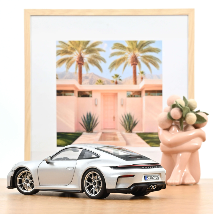 Norev 187002 Porsche 911 GT3 mit Touring-Paket 2025 1:18 NEU OVP