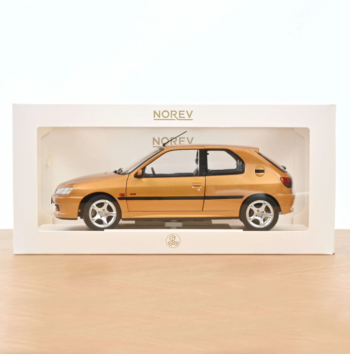 Norev 184940 Peugeot 306 S16 1997 Blaze Yellow 1:18 Standmodell