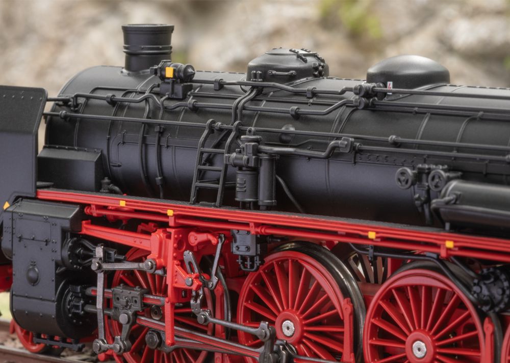 Märklin 38190 Dampflok BR 19.0 "Sachsenstolz" (DR/DDR) Spur H0