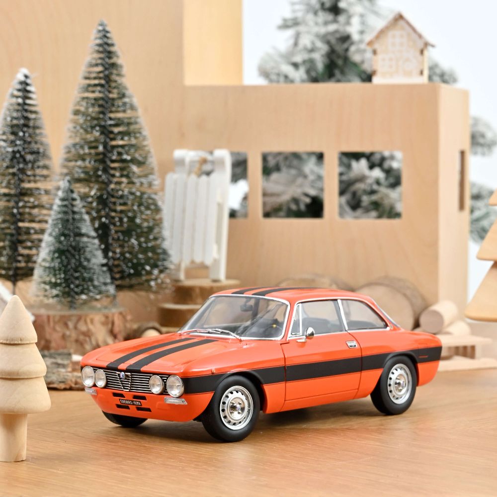 Norev 187918 Alfa Romeo 2000 GTV 1973 Orange 1:18 Standmodell