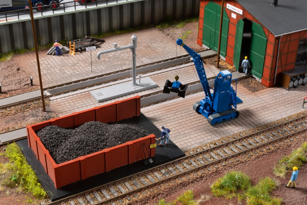 Auhagen 15104 Set Bahnbetriebswerk - Spur H0 - Bausatz - Neu - OVP