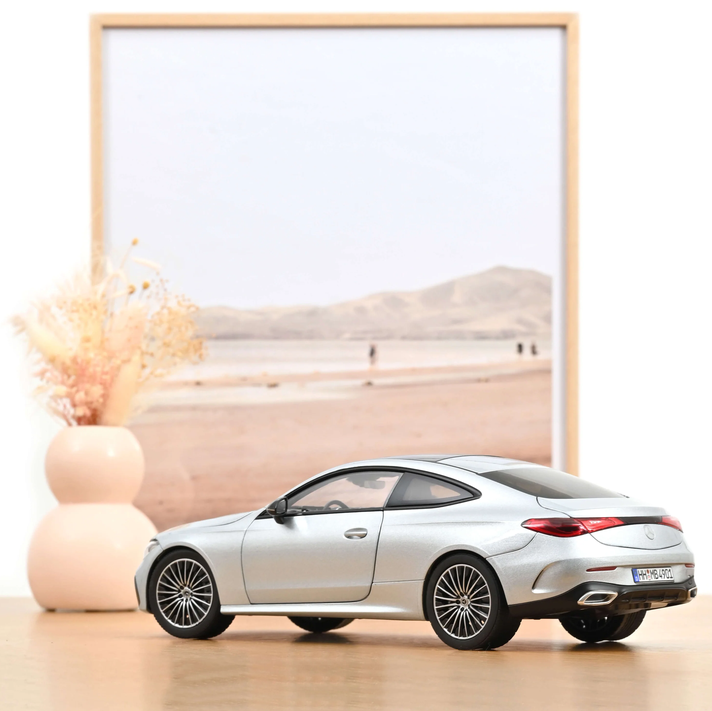 Norev 183939 MB CLE Coupé 2024 Hightechsilber metallic 1:18 NEU