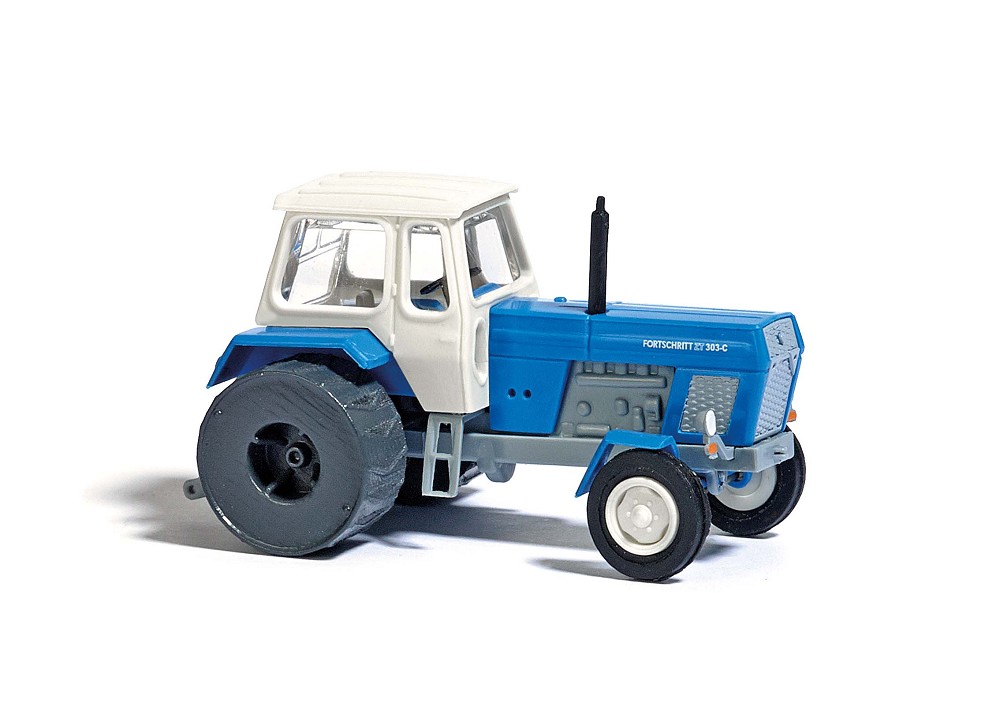 Busch 8700 Traktor Fortschritt mit Eisenrädern - TT - 1:120 NEU