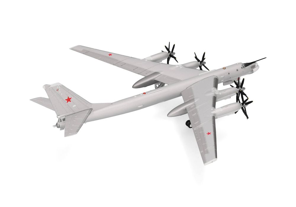 Herpa 573832 Soviet Air Forces Tupolev TU-95MS 1:200 Standmodell