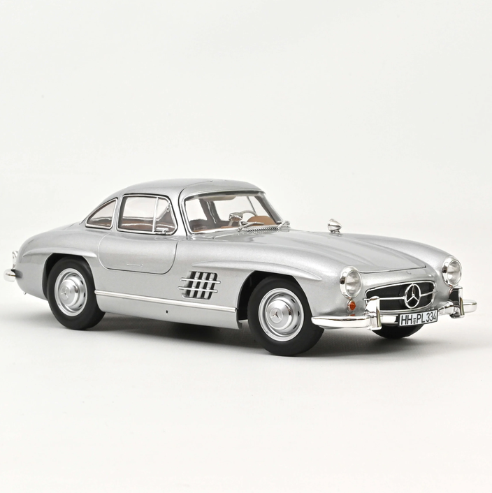 Norev 183857 Mercedes-Benz 300 SL 1954 Silber 1:18 Standmodell