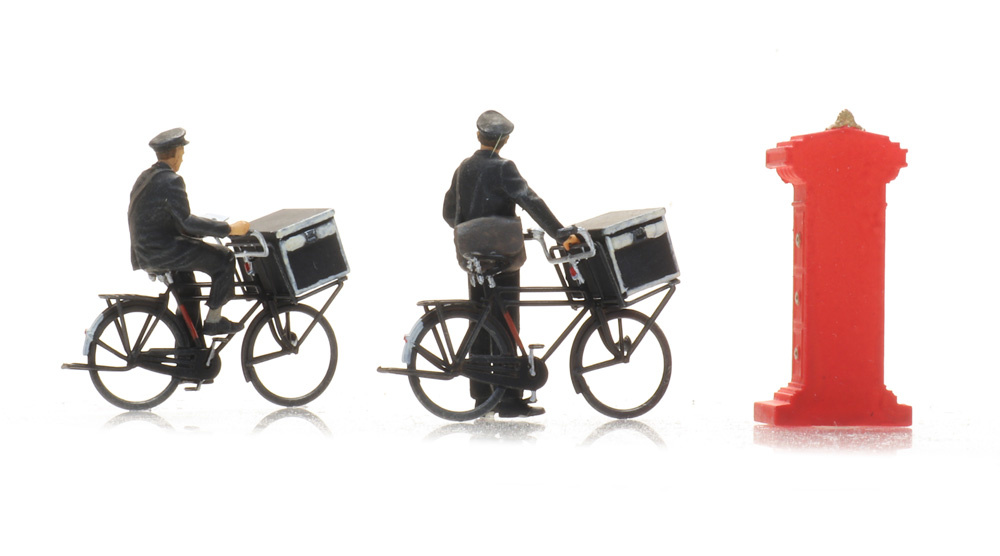 Artitec 5870052 Fahrradfahrende Postboten mit Briefkasten Spur H0