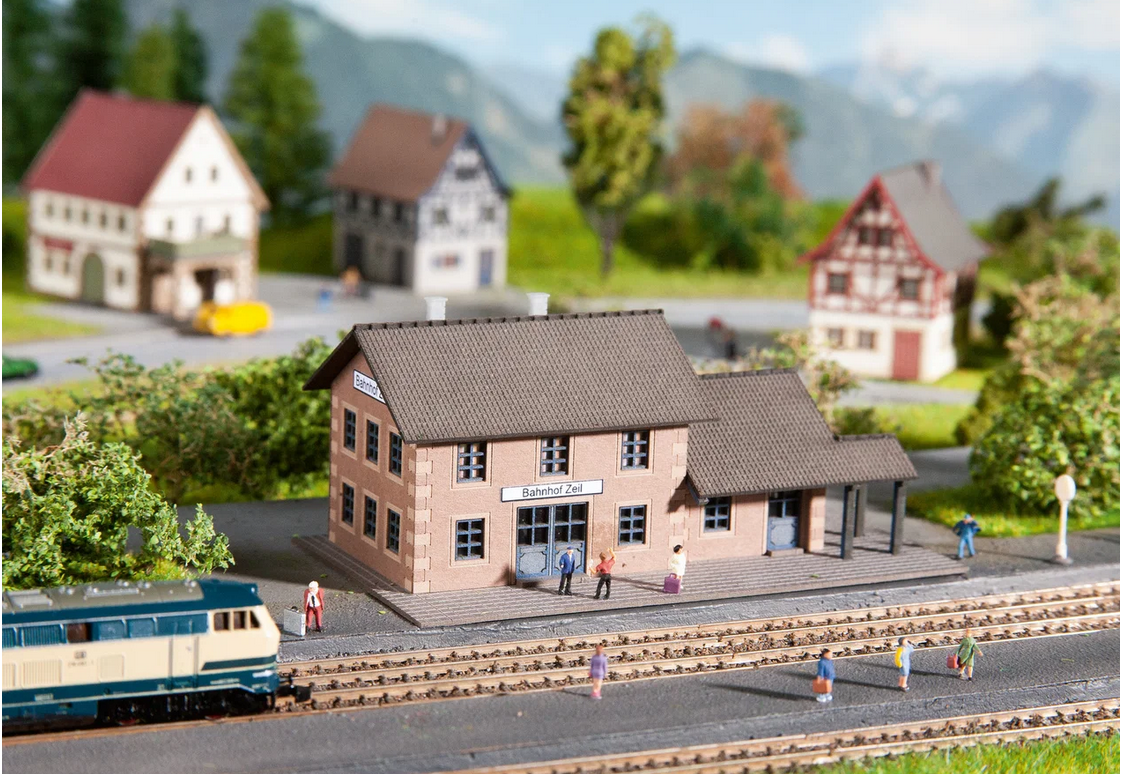 Noch 44305 Bahnhof “Zeil” 10,3x5,8 cm, 4,5 cm hoch 1:220 Spur Z