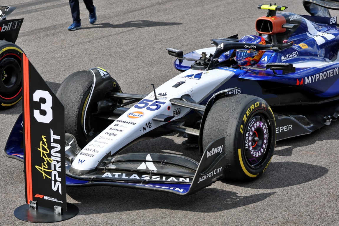 Minichamps 417251955 CARLOS SAINZ - 3RD PLACE SPRINT AUSTIN GP 2025 1:43