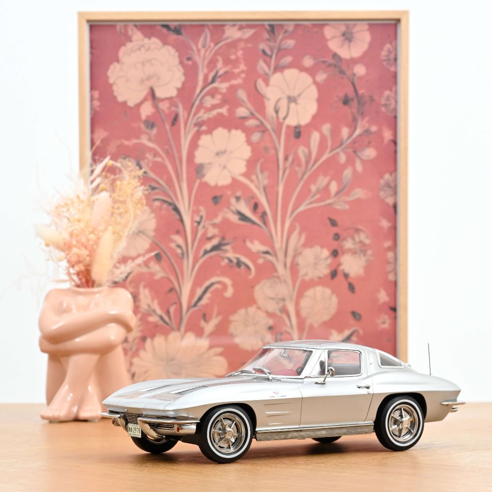 Norev 189052 Chevrolet Corvette Sting Ray 1963 Sebring Silber 1:18