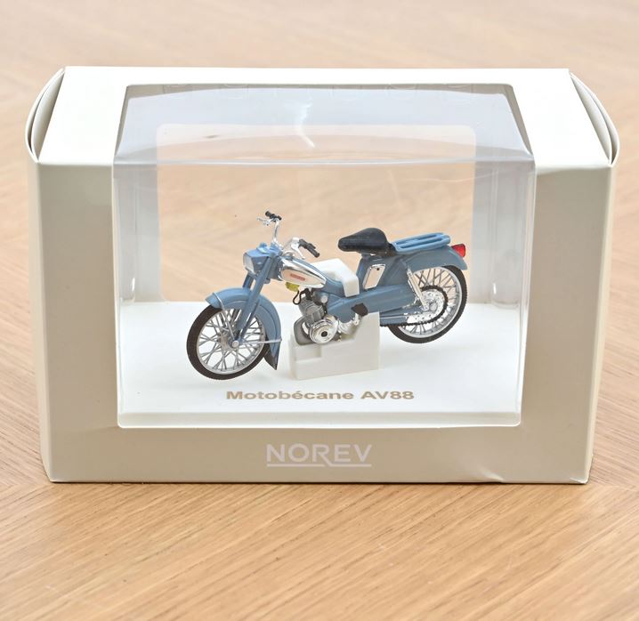 Norev 182057 Motobécane AV88 1976 Blau 1:18 Standmodell Neu OVP