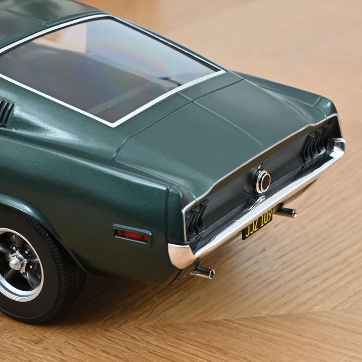 Norev 122702 Ford Mustang Fastback 1968 Satin Grün metallic 1:12