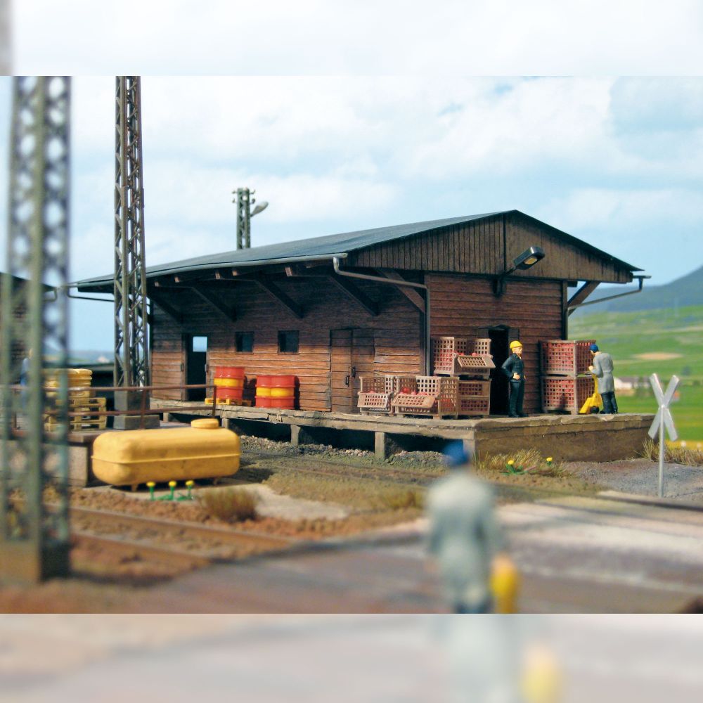 Busch 8771 Güterschuppen "Braunsdorf" 1:120 Spur TT Bausatz