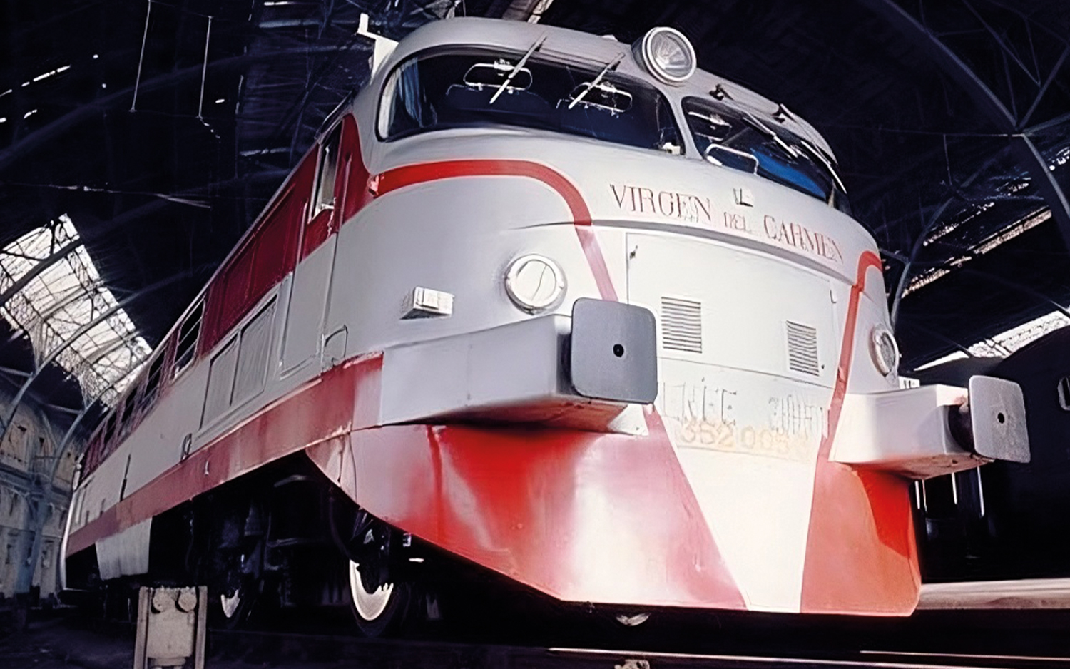 Arnold HN2672 RENFE, Diesellokomotive 2005T „Virgen del Carmen“, in Urspru