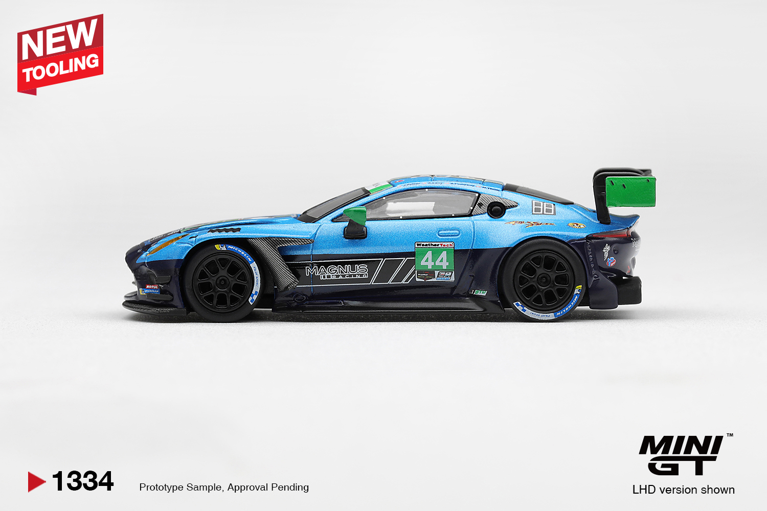 Mini GT 1334 1:64 ASTON MARTIN VANTAGE GT3 EVO #44