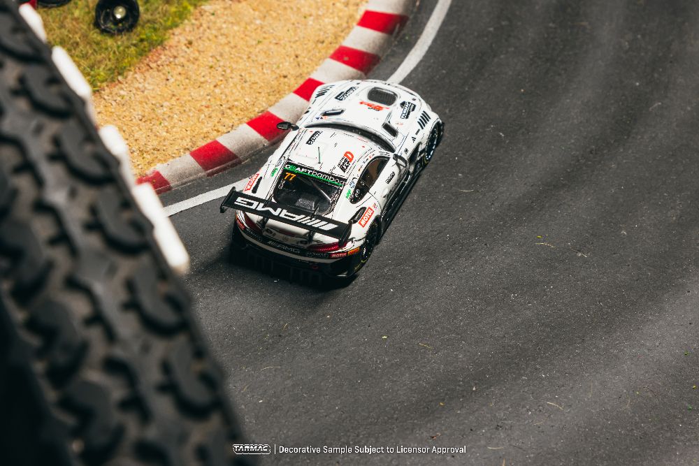 Tarmac Works T64-062-26BH77 1:64 MB AMG GT GT3 CRAFT-BAMBOO RACING BATHURST 12H 2026