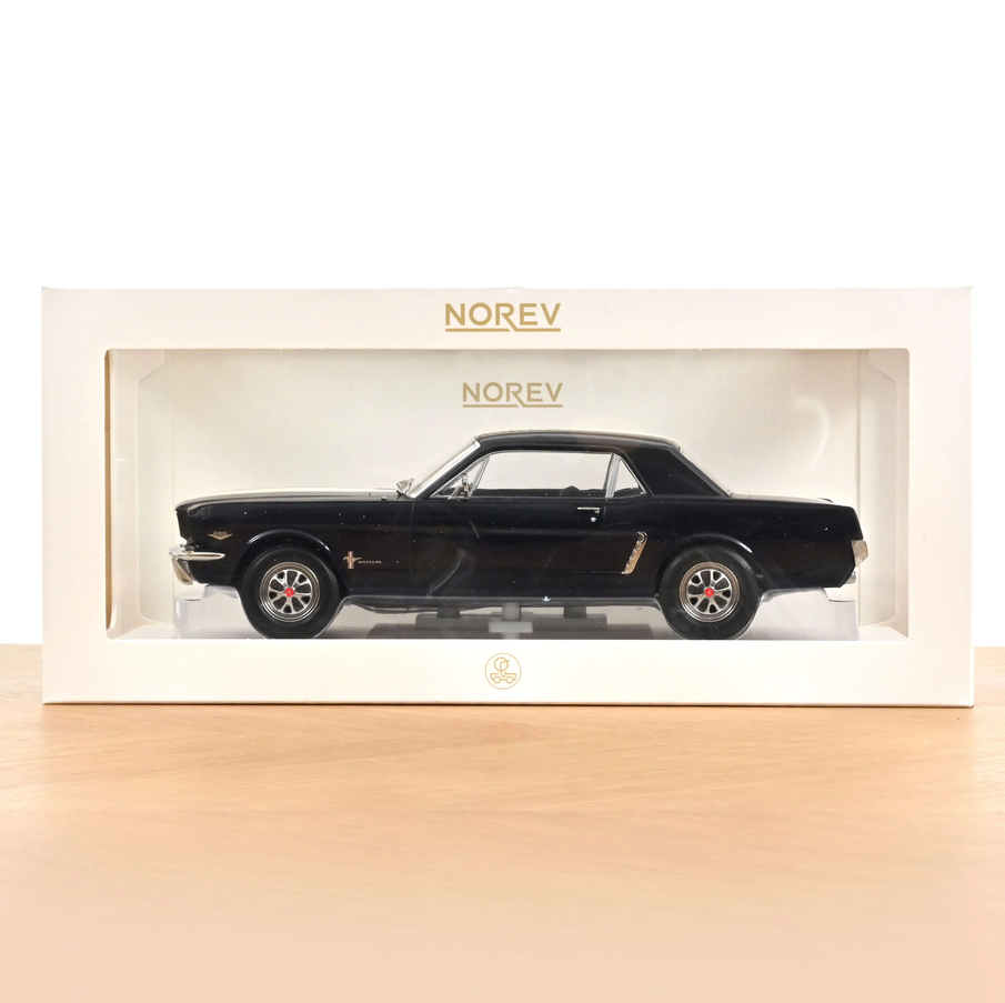 Norev 182805 Ford Mustang Coupe 1966 Nightmist Blau metallic 1:18