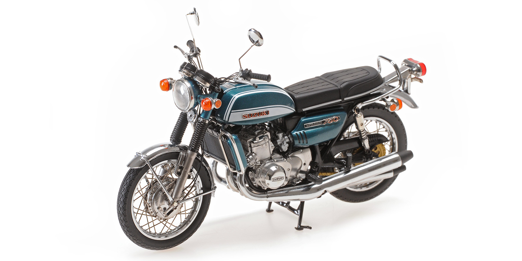 Minichamps 122162104 SUZUKI GT 750 J 1973 GREEN 1:12 Standmodell NEU