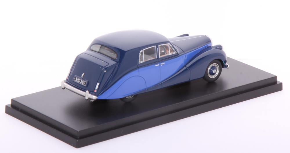 BoS Models BOS385 Daimler D18 by Hooper 1956 blue - 1:43