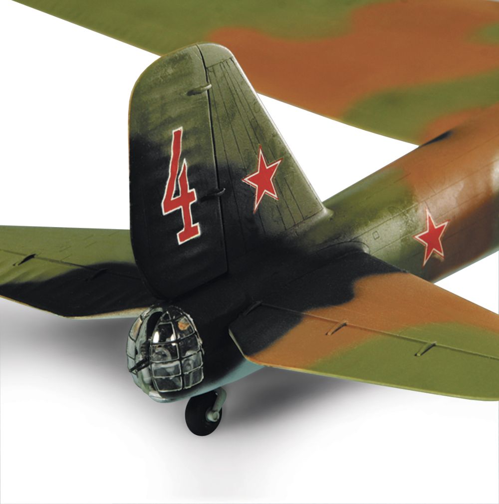 Zvezda 7264 1/72 Petlyakov PE-8