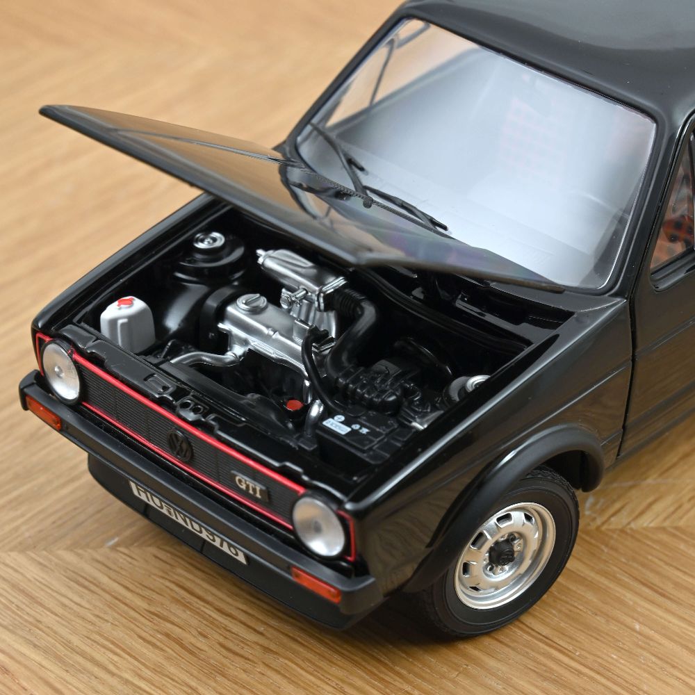 Norev 188487 VW Golf GTI 1976 Schwarz 1:18 Standmodell NEU OVP