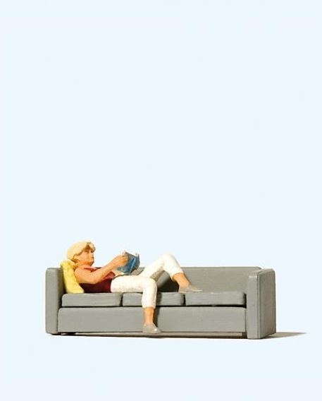 Preiser 28179 Lesende auf Sofa 1:87 Spur H0 Neu OVP Figur