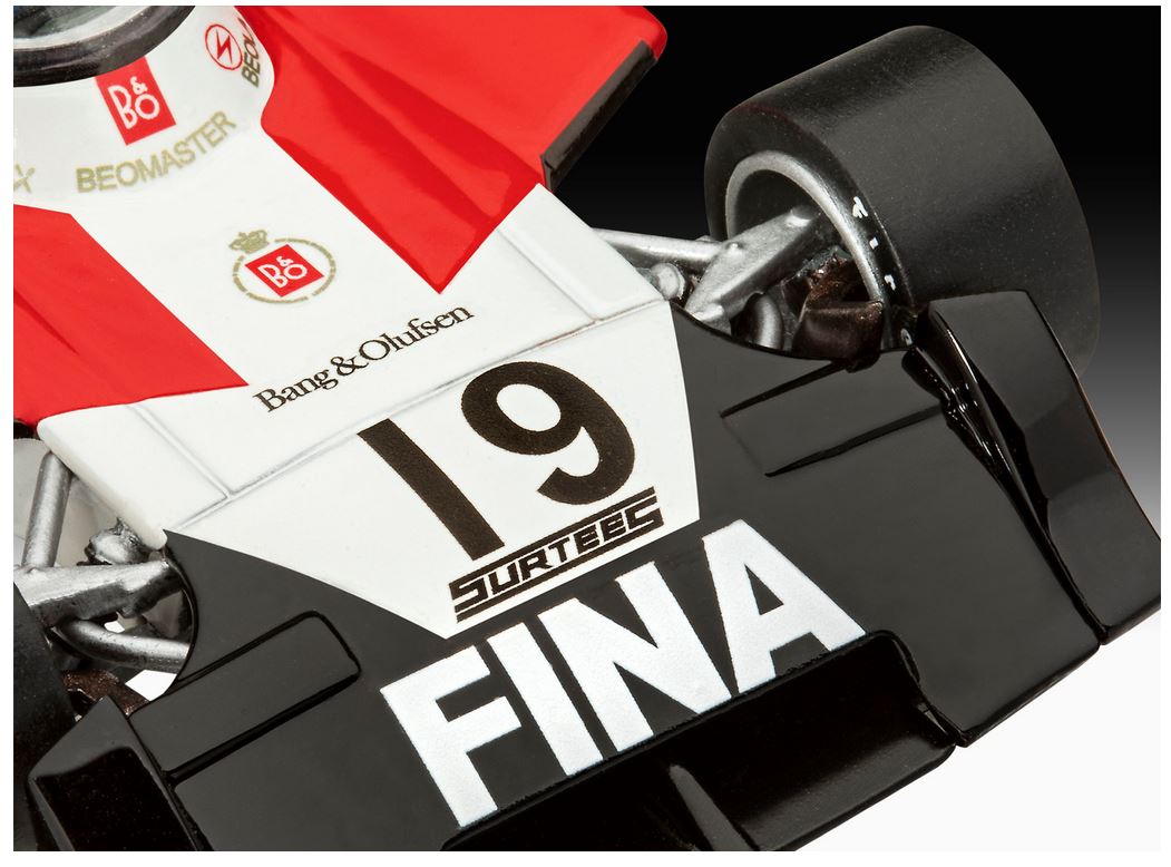 Revell 07739 Surtees TS16/03 1:32 Modellbausatz Neu OVP