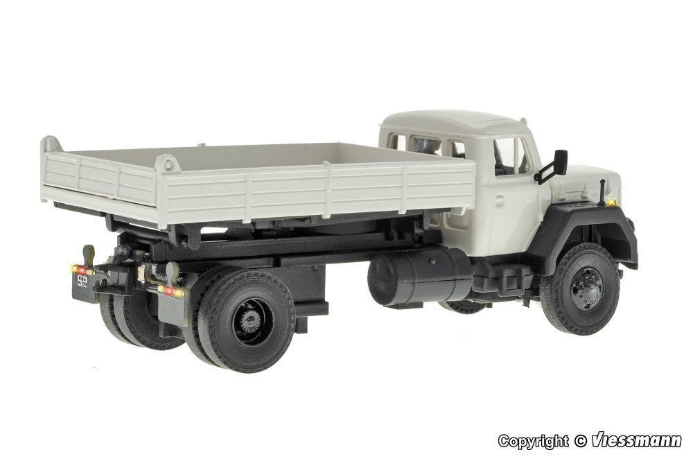 Viessmann 8133 MAGIRUS DEUTZ 2-achs 230 D 16 Dreiseitenkipper Spur H0