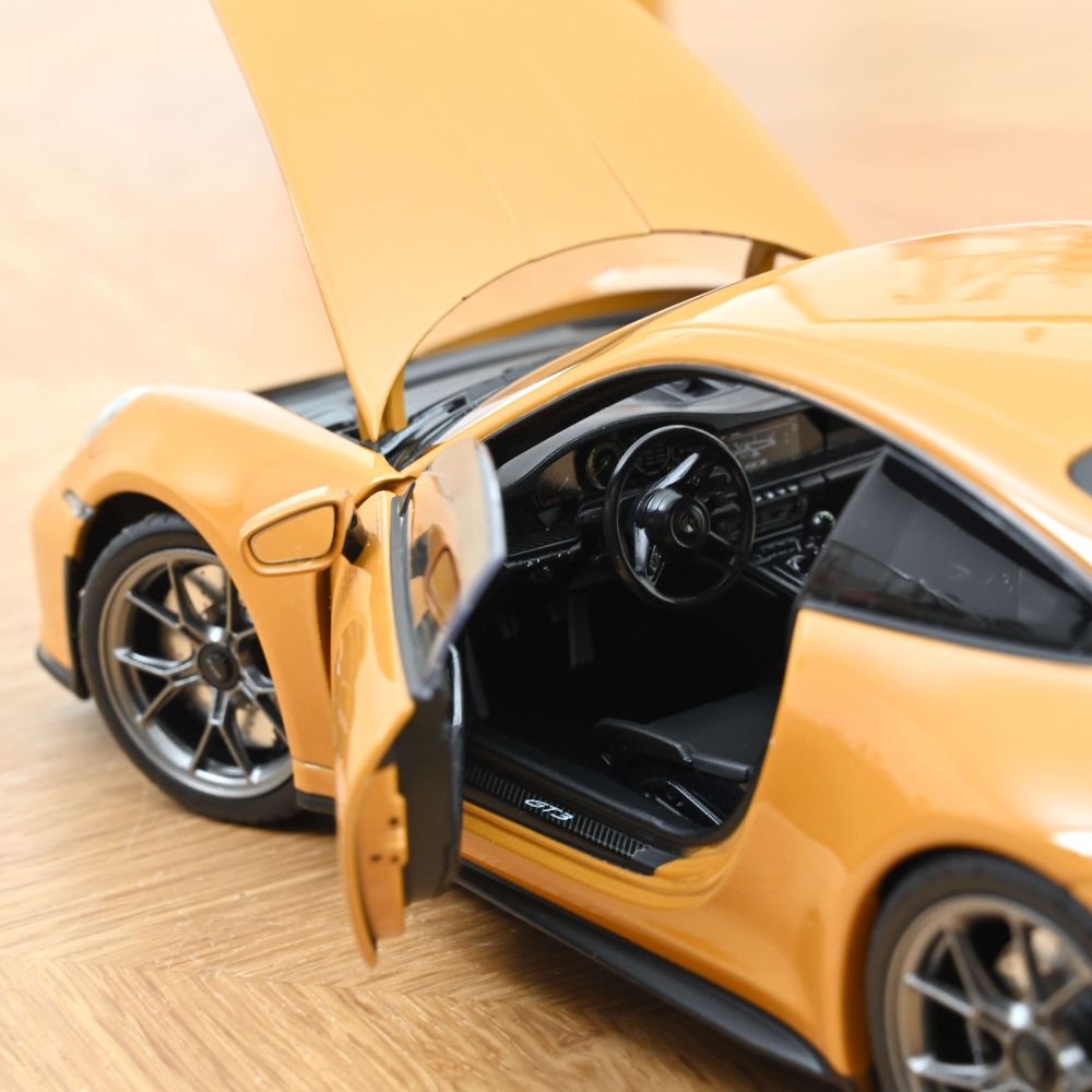 Norev 187387 Porsche 911 GT3 2021 Bahamagelb 1:18 Standmodell
