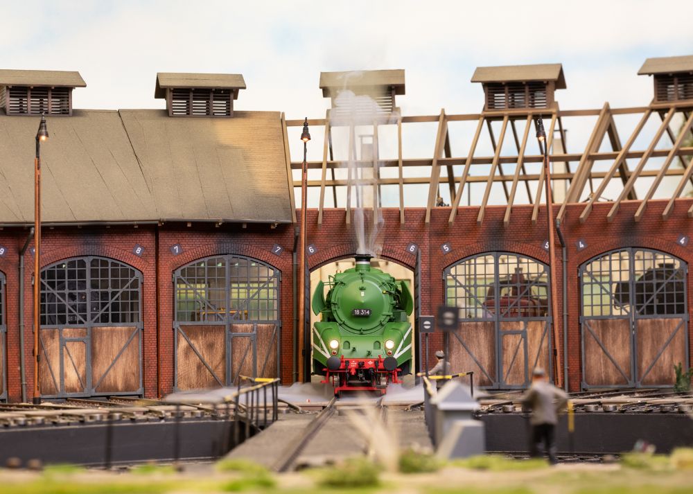 Märklin 55128 Schnellzug-Dampflokomotive 18 314 DR/DDR Spur 1