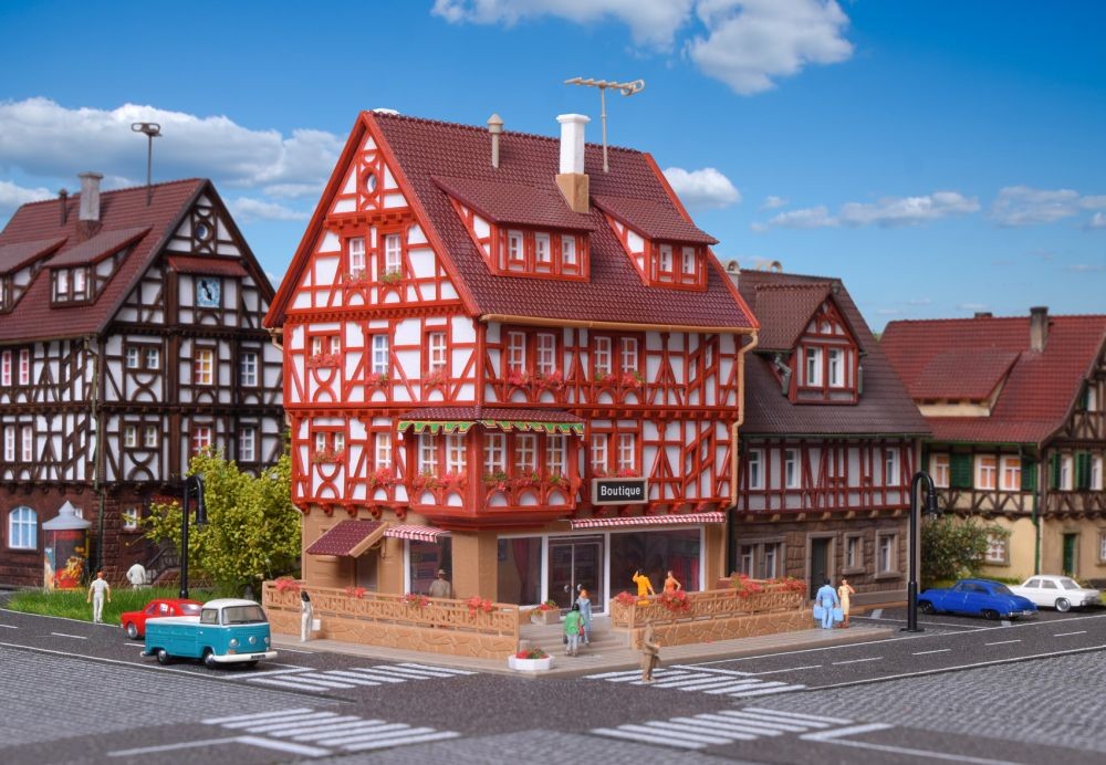 Vollmer 47693 N Boutique mit Inneneinrichtung undLED-Beleuchtung, Funktion