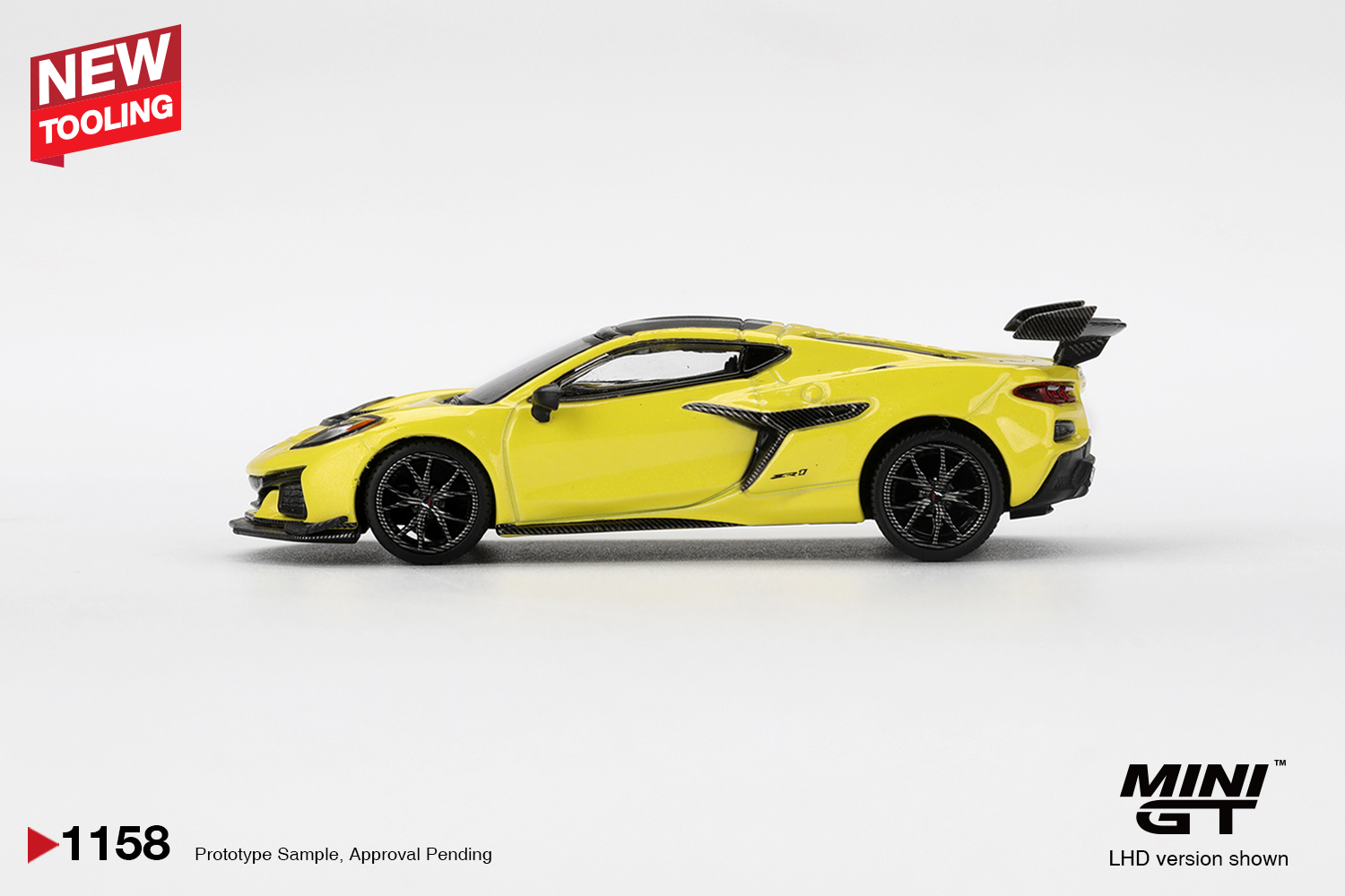 Mini GT MGT01158-L 1:64 CHEVROLET CORVETTE C8 ZR1 ACCELERATE YELLOW 2025