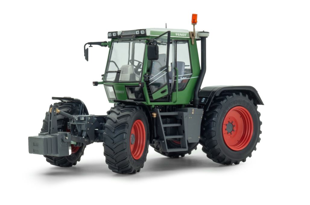 Weise Toys 1081 Fendt Xylon 522 1:32 Spur 1 Standmodell Neu OVP