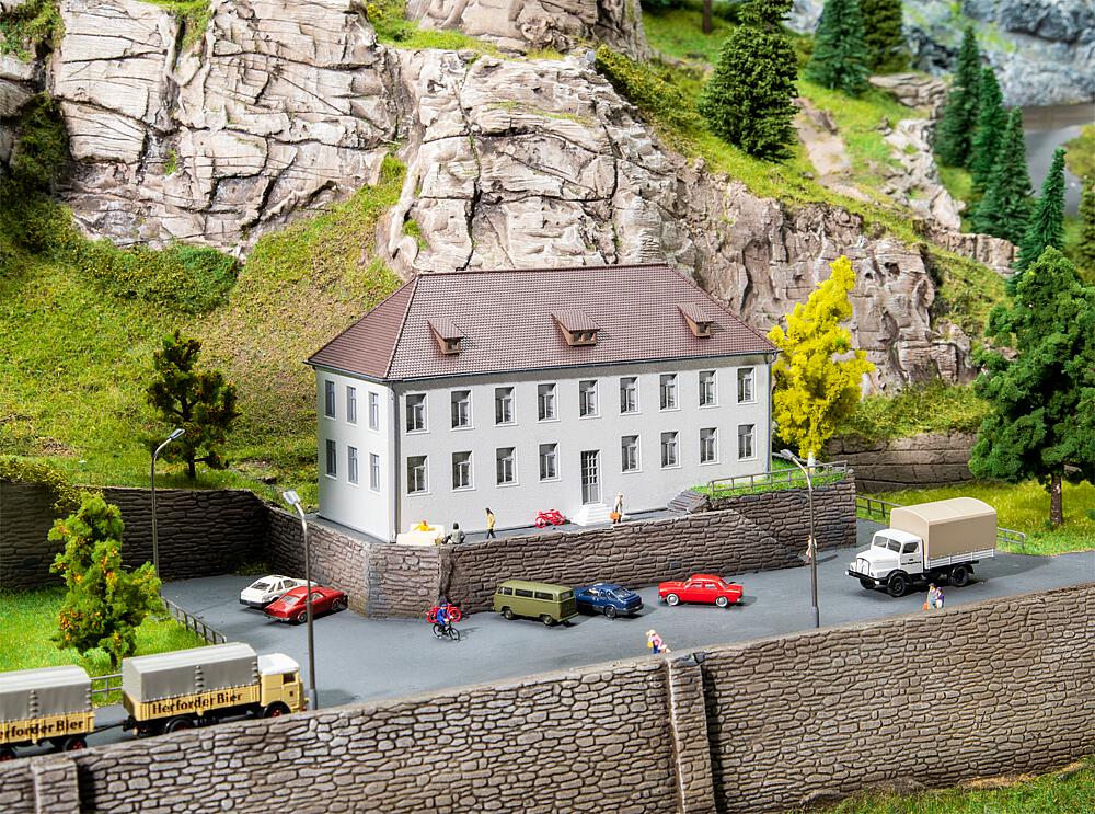 Faller 232181 Kasernenunterkunft - 1:160 Spur N - Bausatz - Neu - OVP